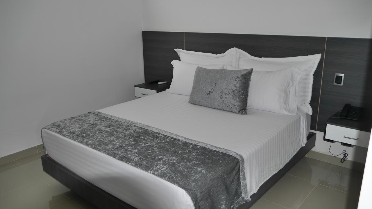 Calle 10 Express Hotel Medellín Exteriör bild