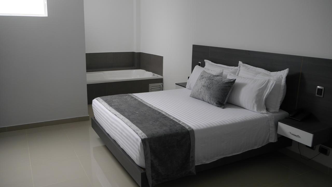 Calle 10 Express Hotel Medellín Exteriör bild