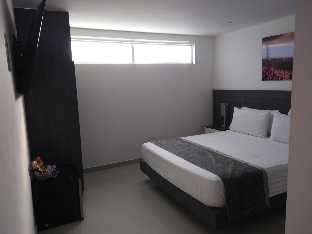 Calle 10 Express Hotel Medellín Exteriör bild